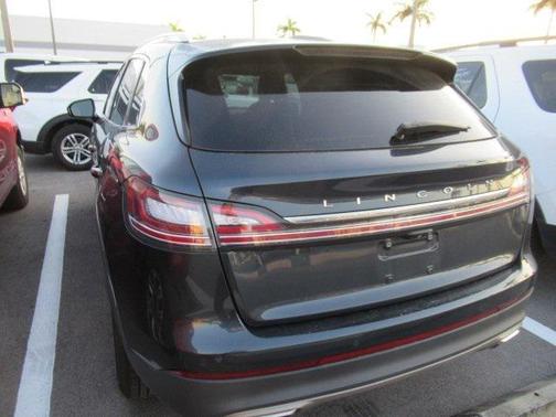 2022 Lincoln Nautilus Standard