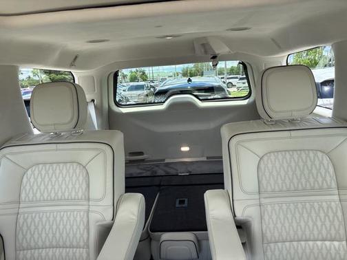 2021 Lincoln Navigator Black Label