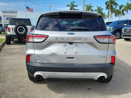 Ingot Silver 2020 Ford Escape SE