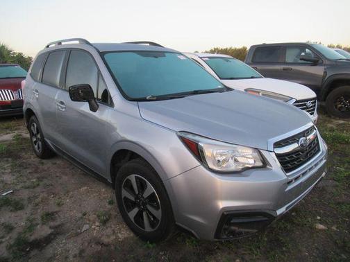 Ice Silver Metallic 2017 Subaru Forester 2.5i