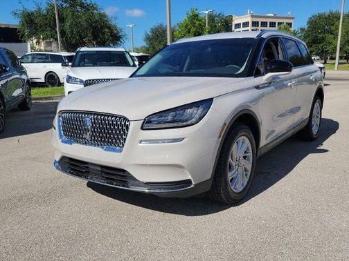 Pearl Metallic 2022 Lincoln Corsair Standard