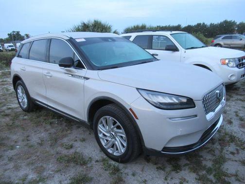 Pearl Metallic 2022 Lincoln Corsair Standard
