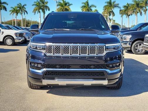 2023 Jeep Grand Wagoneer Base