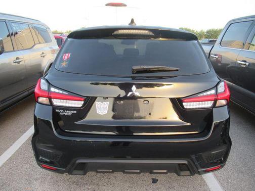 Labrador Black Pearl 2022 Mitsubishi Outlander Sport 2.0 LE