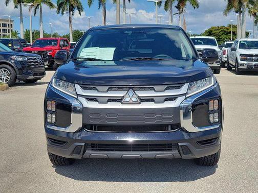 Labrador Black Pearl 2022 Mitsubishi Outlander Sport 2.0 LE