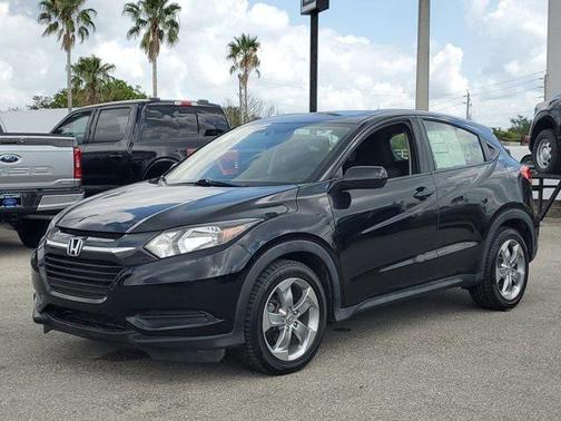 2017 Honda HR-V LX
