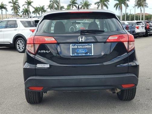2017 Honda HR-V LX