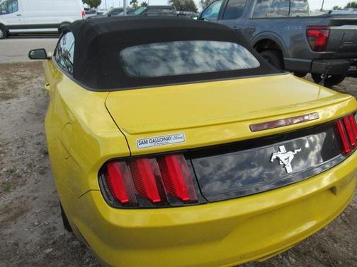 2017 Ford Mustang V6