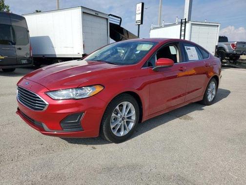 2020 Ford Fusion SE