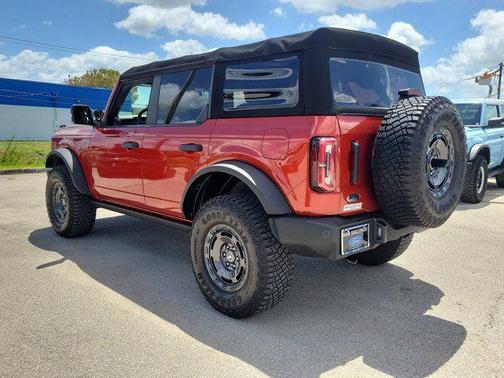 Chili Pepper Red 2022 Ford Bronco Wildtrak