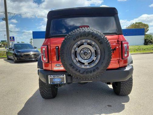 Chili Pepper Red 2022 Ford Bronco Wildtrak