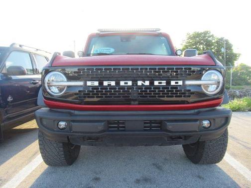 Hot Pepper Red Metallic Tinted Clearcoat 2022 Ford Bronco Wildtrak
