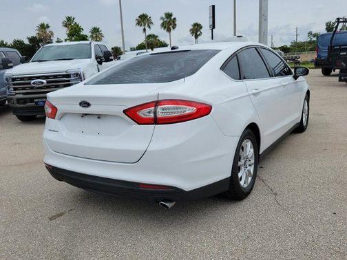 OXFORD WHITE 2015 Ford Fusion S