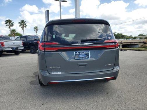 2022 Chrysler Pacifica Limited
