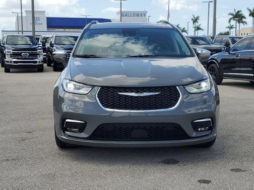 2022 Chrysler Pacifica Limited
