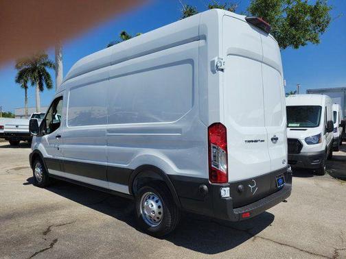 OXFORD WHITE 2026 Ford Transit-250 Base