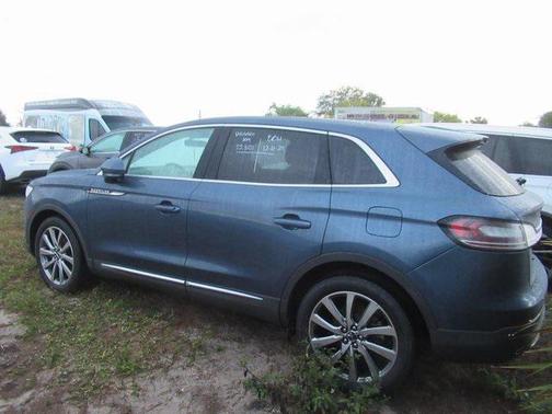 2019 Lincoln Nautilus Select