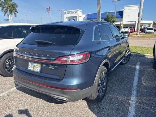 2019 Lincoln Nautilus Select