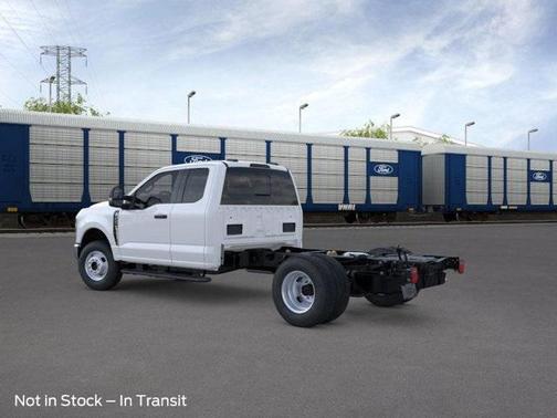 2025 Ford F-350 DRW