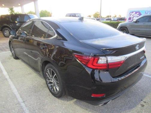 2017 Lexus ES 350 Base