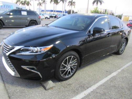 2017 Lexus ES 350 Base