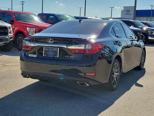 2017 Lexus ES 350 Base