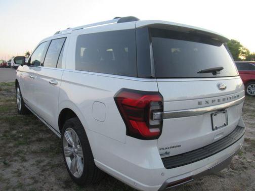 White Metallic 2024 Ford Expedition Platinum