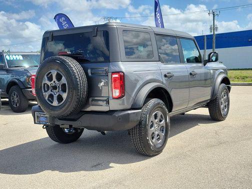Gray Metallic 2025 Ford Bronco Big Bend