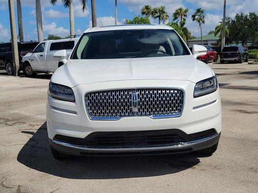 White Metallic 2023 Lincoln Nautilus Reserve