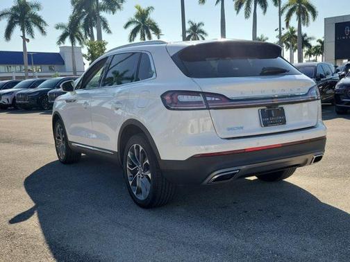 2022 Lincoln Nautilus Reserve