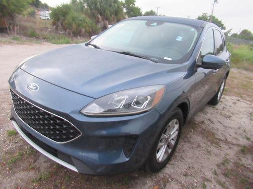 BLUE METALLIC 2020 Ford Escape SE