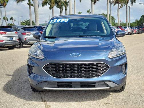 BLUE METALLIC 2020 Ford Escape SE