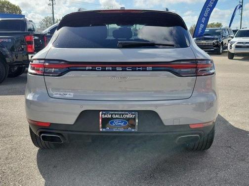 2020 Porsche Macan Base