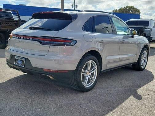 2020 Porsche Macan Base