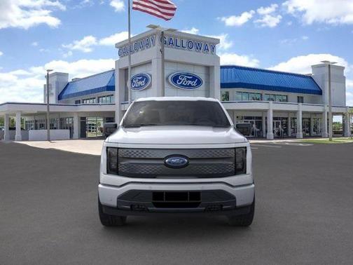 2023 Ford F-150 Lightning XLT