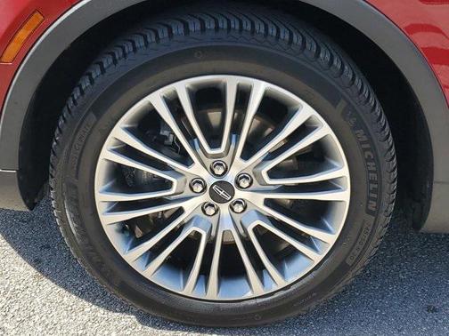 Red 2016 Lincoln MKX Reserve