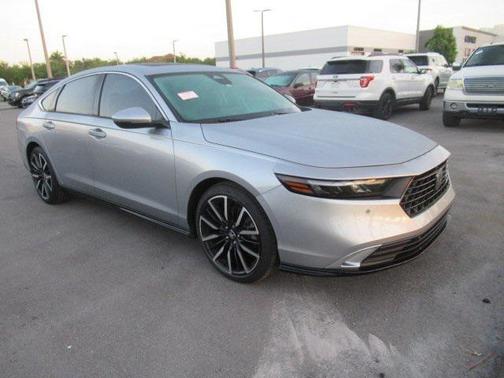 2024 Honda Accord Touring 2.0T
