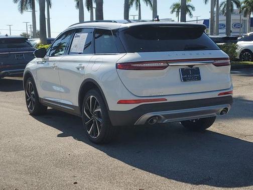 2025 Lincoln Corsair Reserve