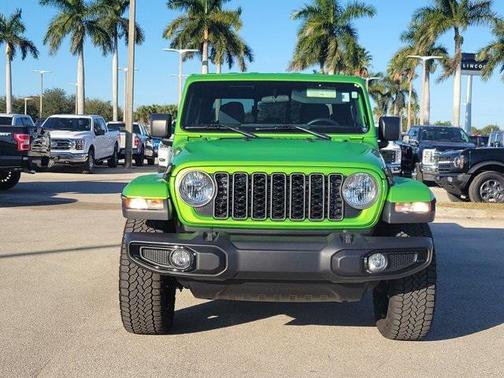 2025 Jeep Gladiator Nighthawk