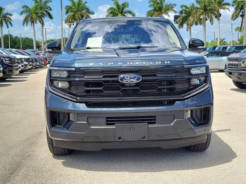 Blue Metallic 2025 Ford Expedition Active