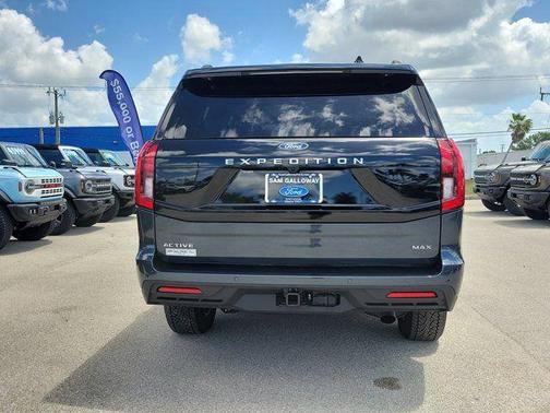 Blue Metallic 2025 Ford Expedition Active