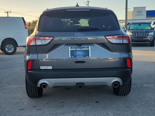 2022 Ford Escape Titanium