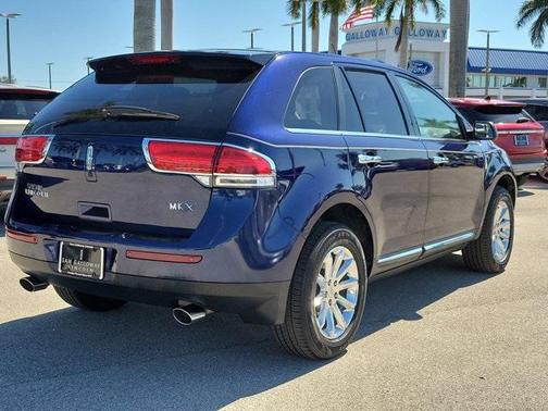 2011 Lincoln MKX Base