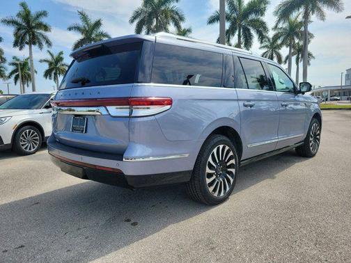 2022 Lincoln Navigator Black Label
