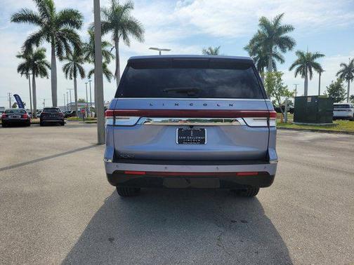 2022 Lincoln Navigator Black Label