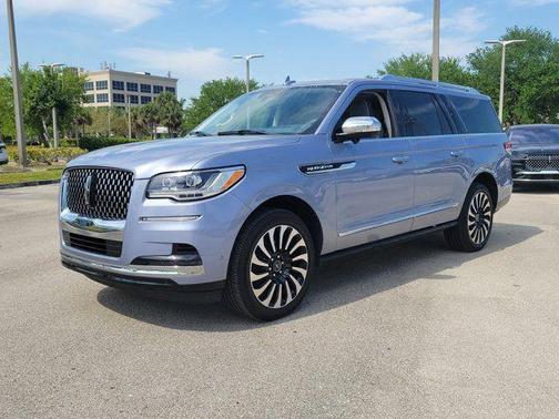 2022 Lincoln Navigator Black Label