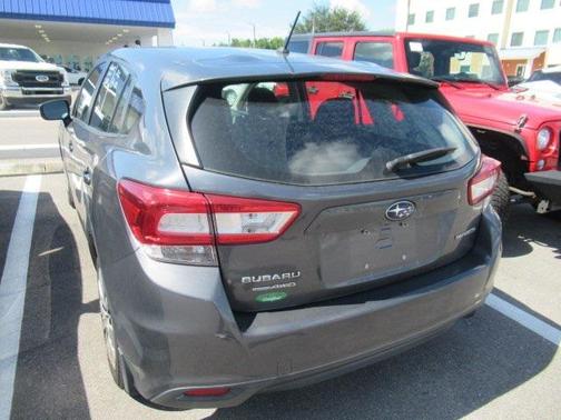 2019 Subaru Impreza 2.0i