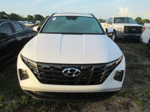 White Pearl 2024 Hyundai TUCSON SEL