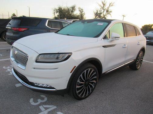 2022 Lincoln Nautilus Black Label