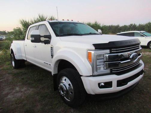2017 Ford F-450 Lariat